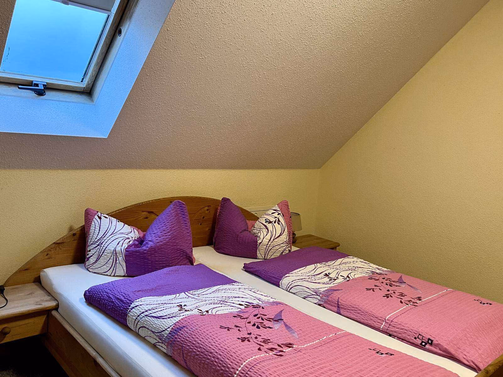 Doppelzimmer mit Doppelbett 5