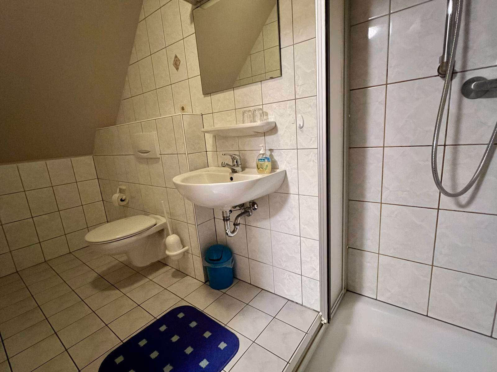 Doppelzimmer mit Doppelbett 7