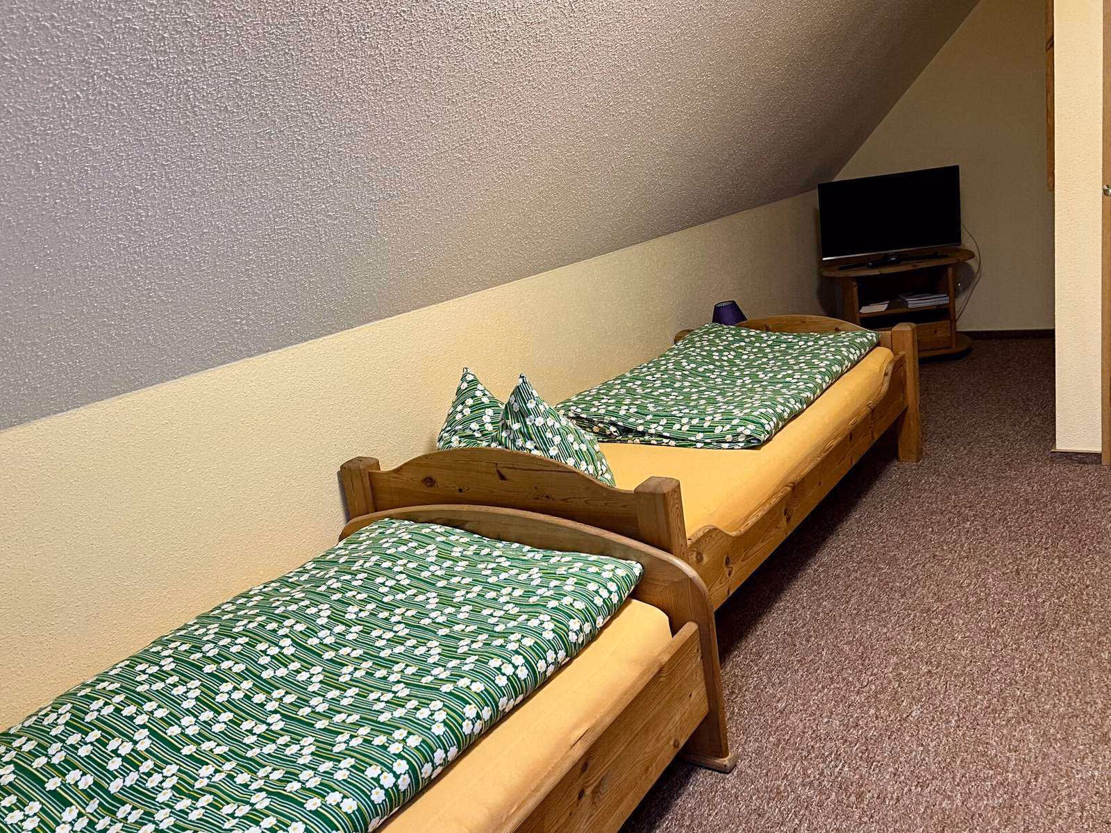 Doppelzimmer mit Einzelbetten 2